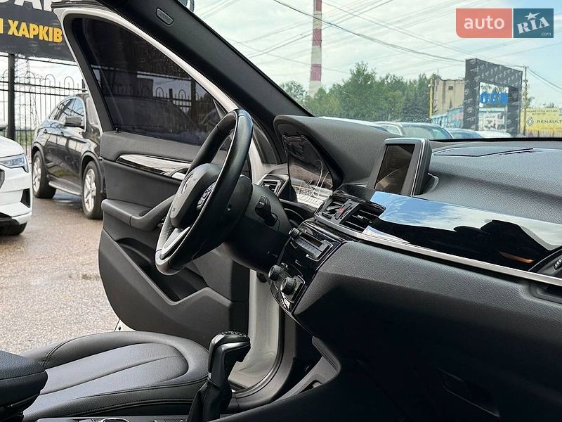 Позашляховик / Кросовер BMW X1 2016 в Харкові