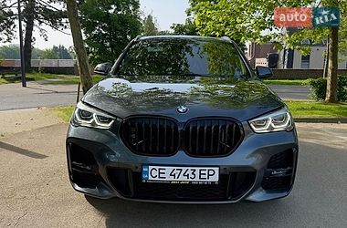 Позашляховик / Кросовер BMW X1 2017 в Чернівцях