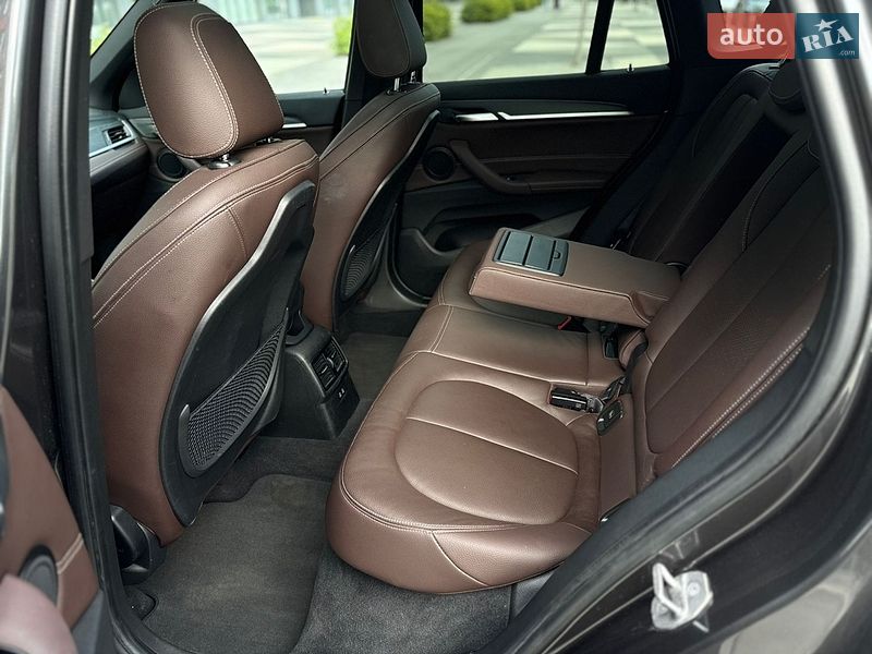 Внедорожник / Кроссовер BMW X1 2022 в Киеве