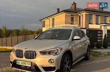 Позашляховик / Кросовер BMW X1 2016 в Новояворівську