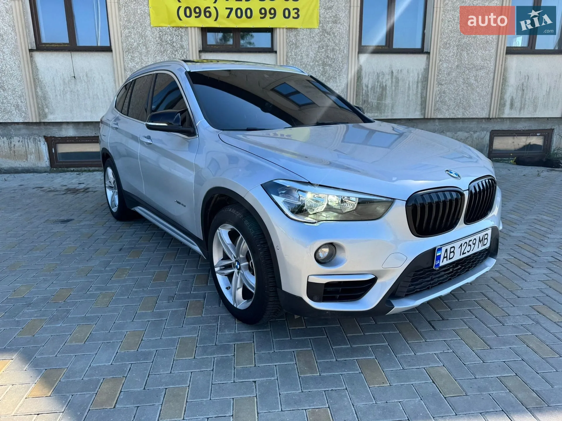 2015 BMW X1 - мініатюра 3