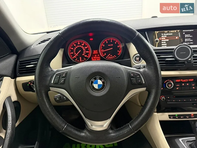 BMW X1 2013 VIN WBAVL1C57EVY14194 фото оголошення 10 з 65