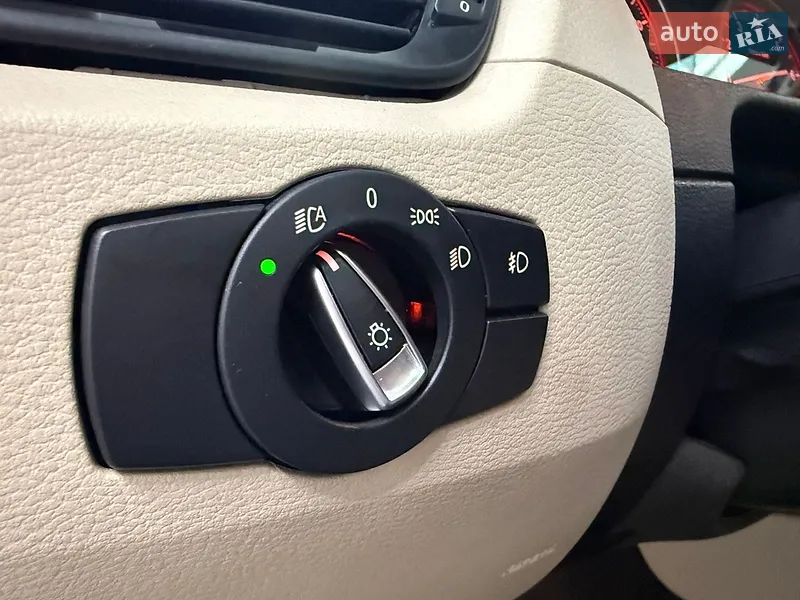 BMW X1 2013 VIN WBAVL1C57EVY14194 фото оголошення 16 з 65