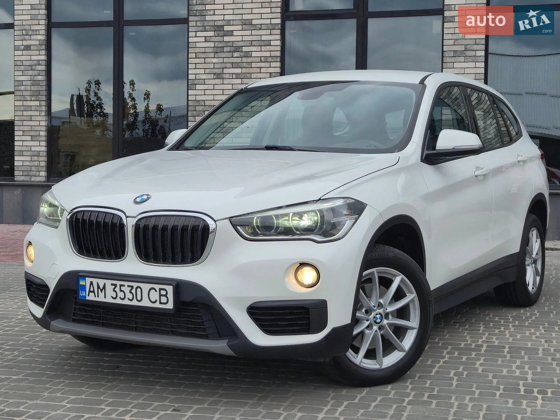 2017 BMW X1 - фото 1