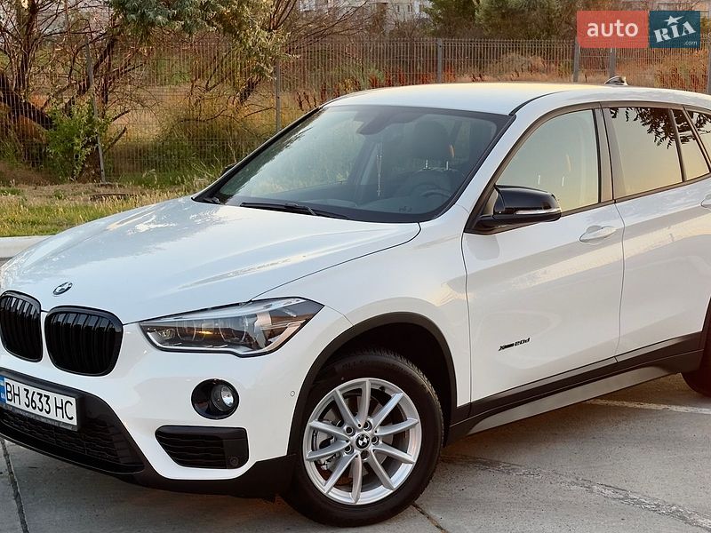 Внедорожник / Кроссовер BMW X1 2016 в Одессе