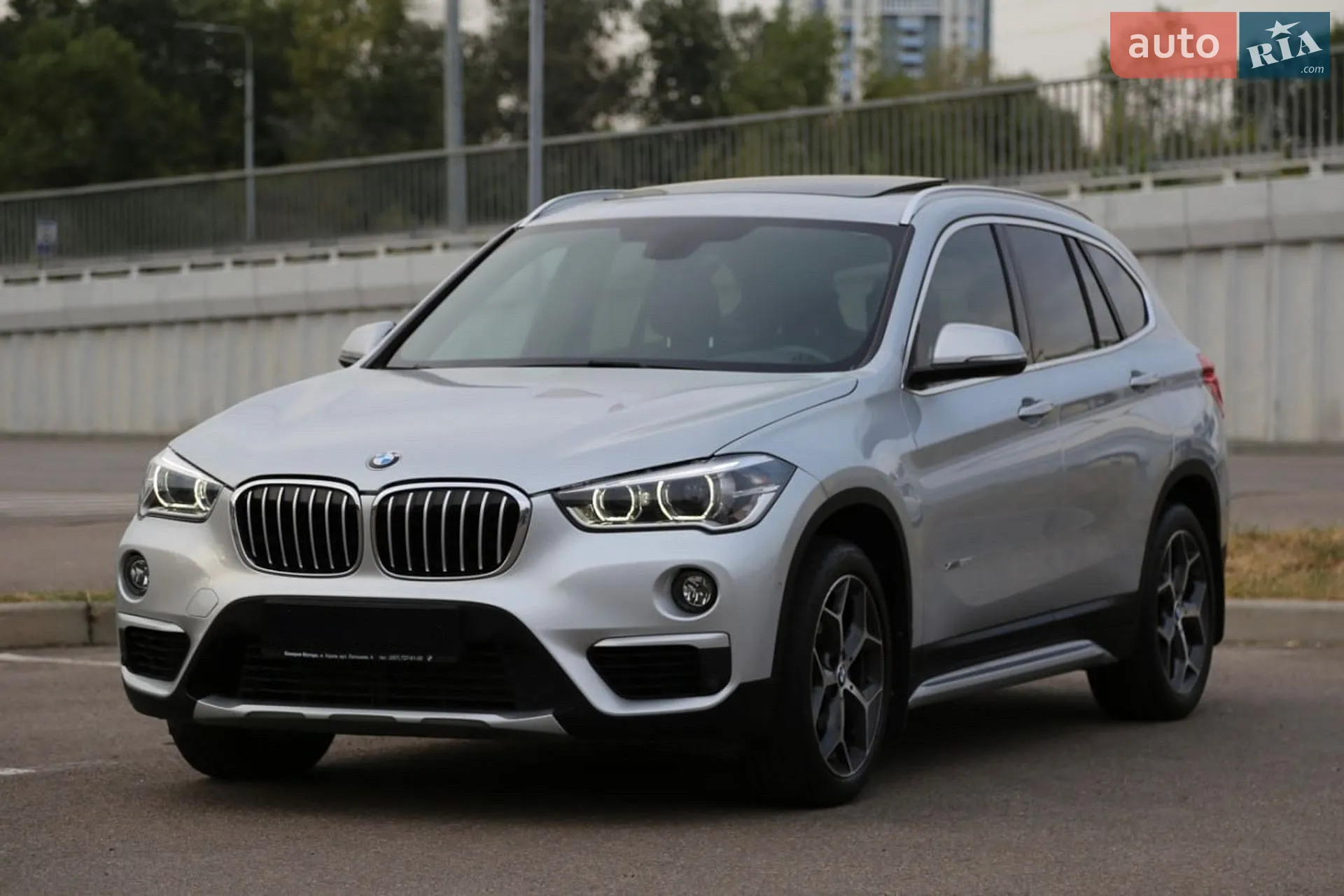 2016 BMW X1 - мініатюра 2