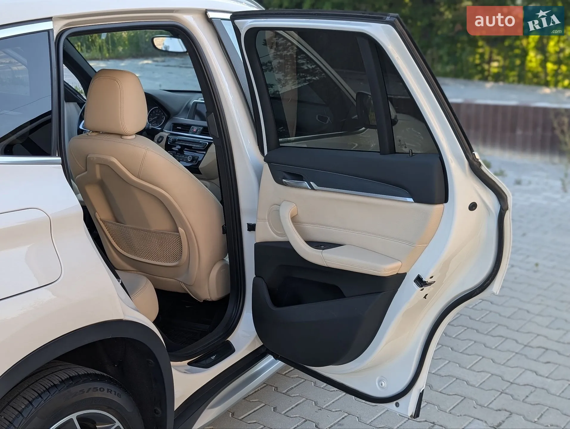 2016 BMW X1 - мініатюра 40