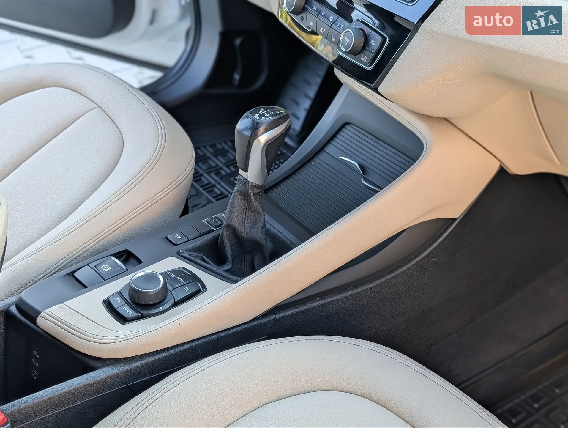 2016 BMW X1 - мініатюра 47