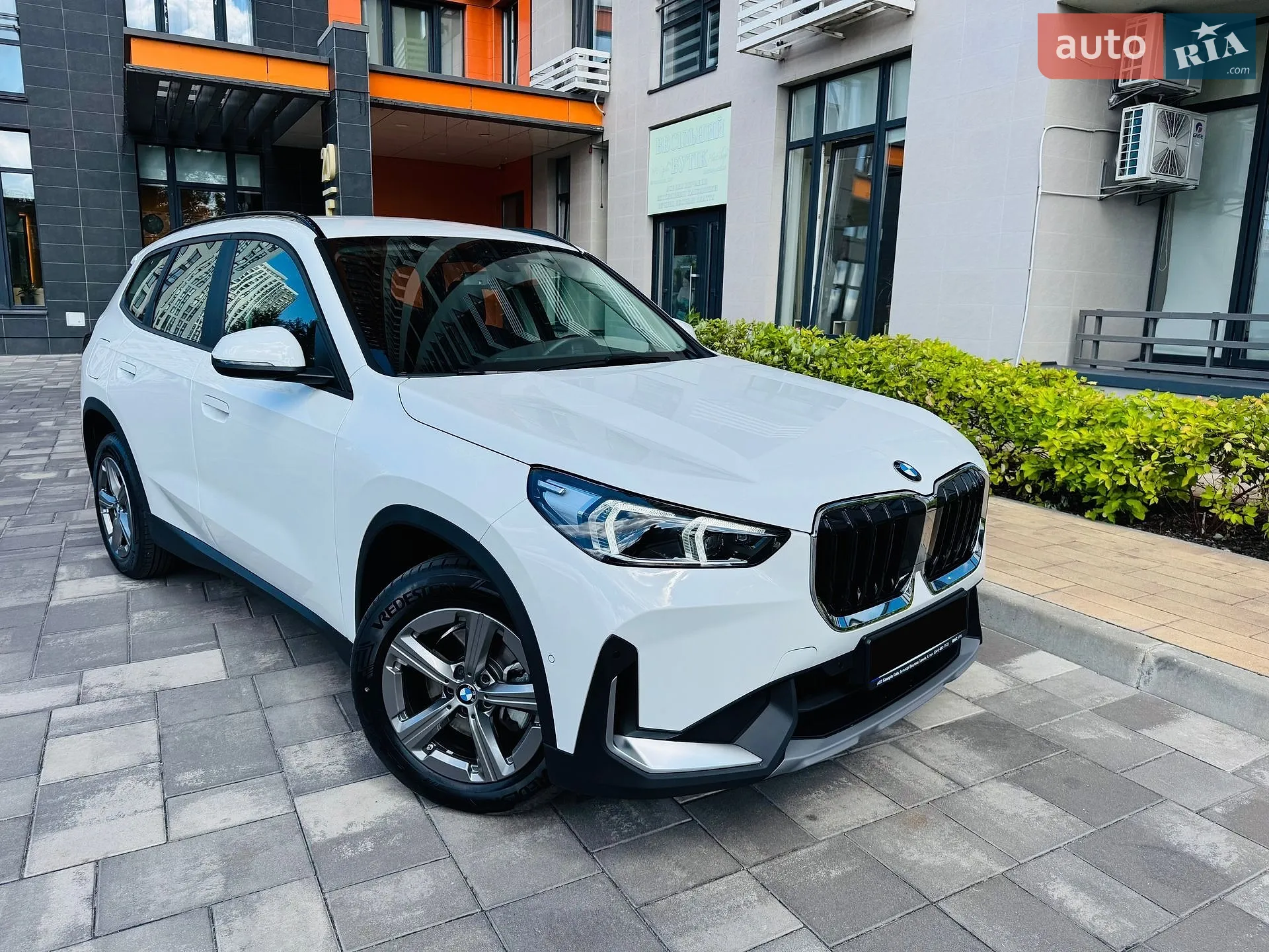 2024 BMW X1 - мініатюра 3