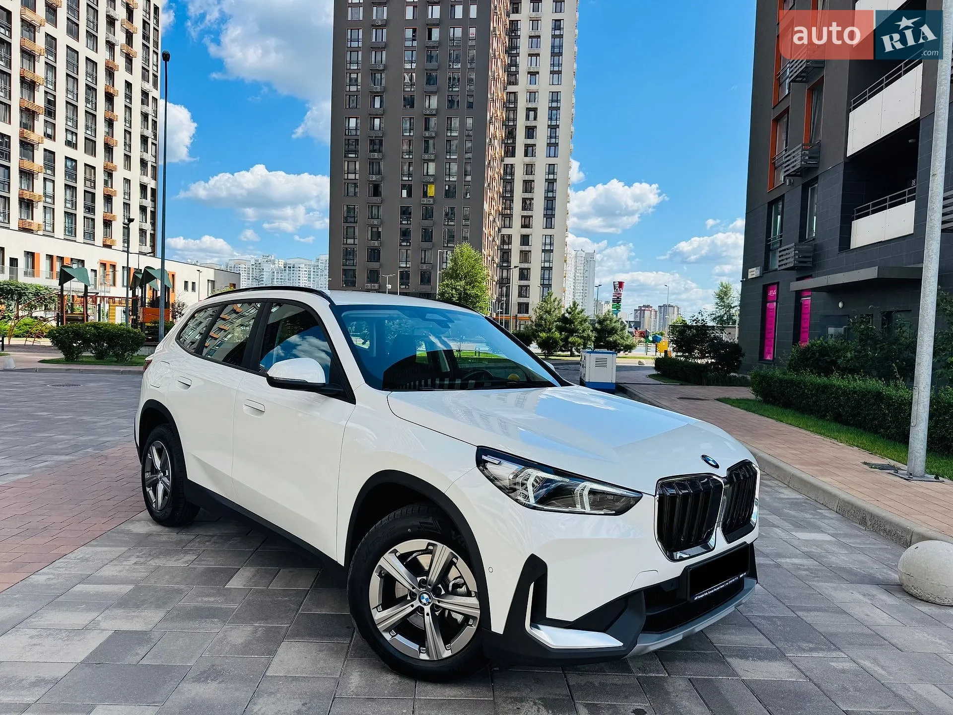 2024 BMW X1 - фото 1