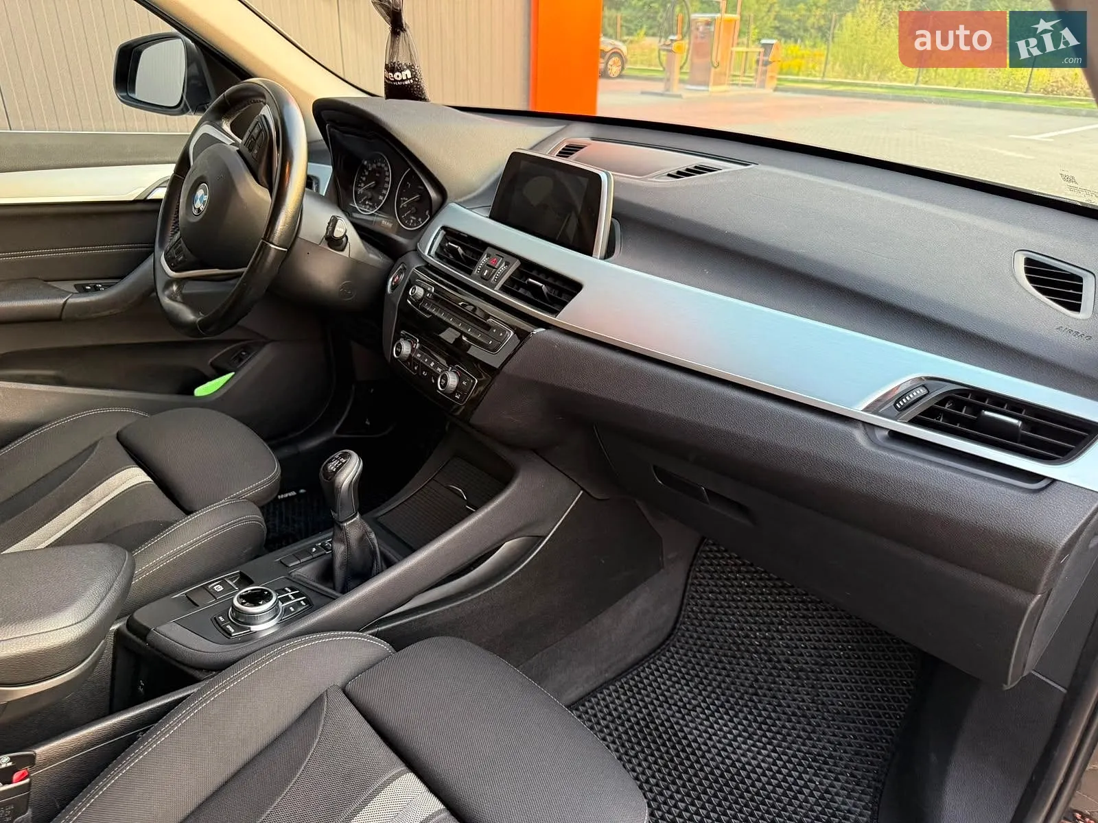 2017 BMW X1 - мініатюра 37