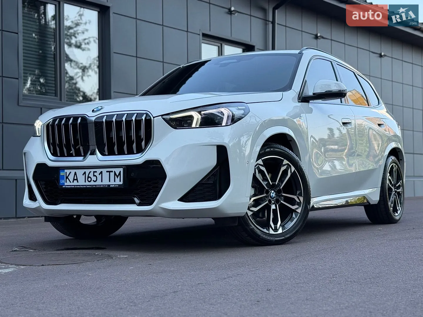 2025 BMW X1 - фото 1