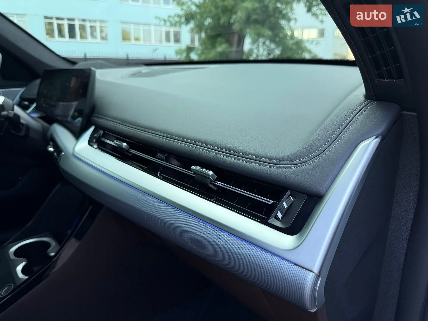 2025 BMW X1 - мініатюра 45