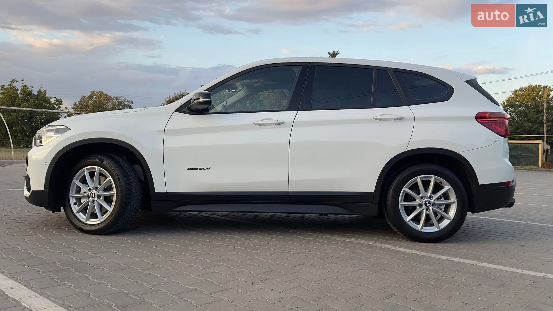 2016 BMW X1 - мініатюра 35
