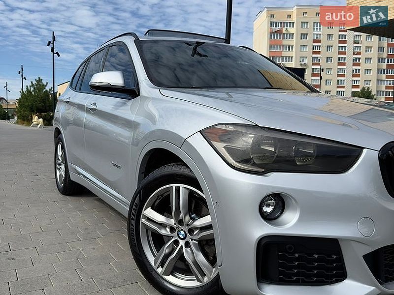 Внедорожник / Кроссовер BMW X1 2016 в Хмельницком