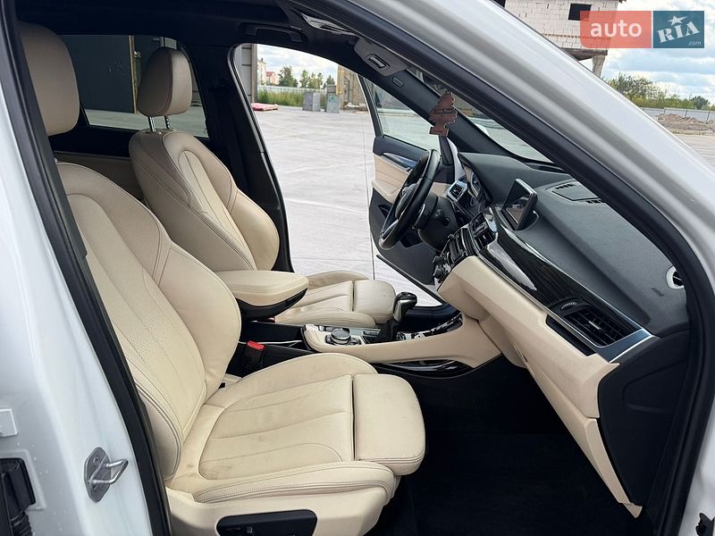 Позашляховик / Кросовер BMW X1 2016 в Ковелі