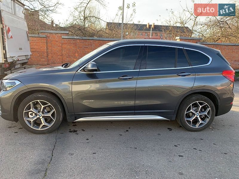 Внедорожник / Кроссовер BMW X1 2016 в Дрогобыче