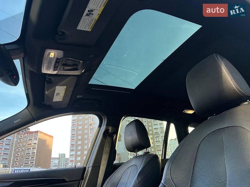 Внедорожник / Кроссовер BMW X1 2018 в Киеве