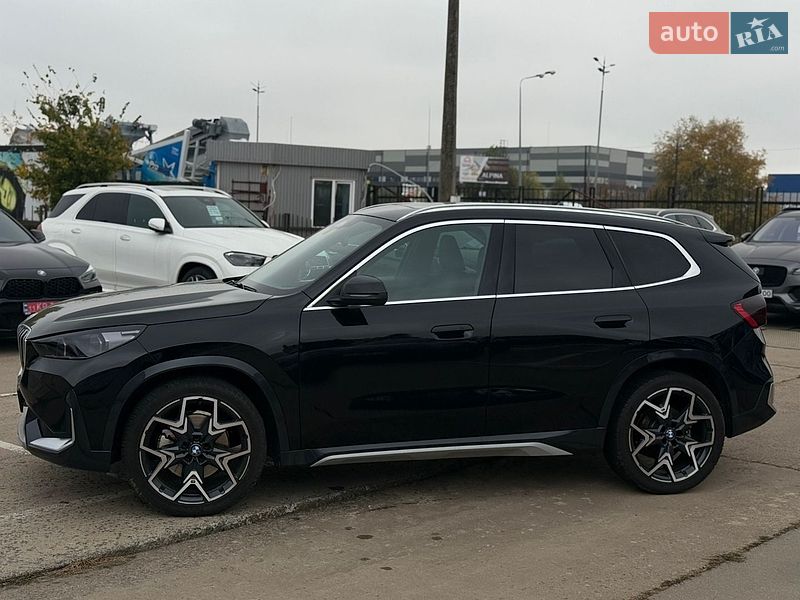 Внедорожник / Кроссовер BMW X1 2024 в Киеве