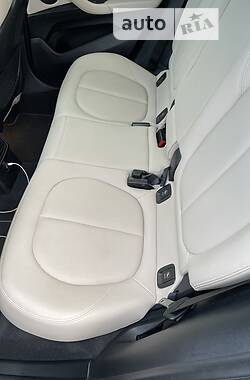 Внедорожник / Кроссовер BMW X2 2018 в 