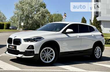 Позашляховик / Кросовер BMW X2 2022 в 