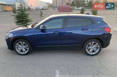Внедорожник / Кроссовер BMW X2 2018 в 