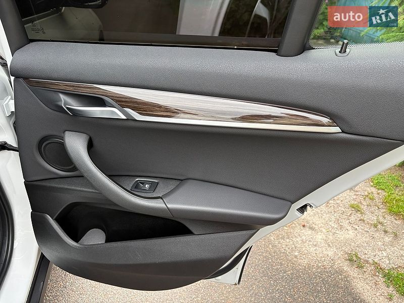 Внедорожник / Кроссовер BMW X2 2021 в Киеве