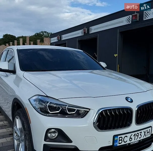 BMW X2