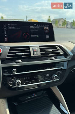 Внедорожник / Кроссовер BMW X3 M 2021 в 