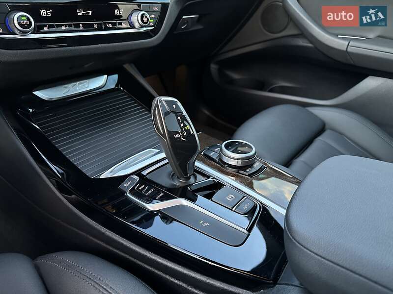 Внедорожник / Кроссовер BMW X3 2018 в Одессе