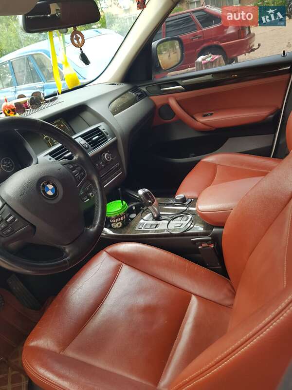 Внедорожник / Кроссовер BMW X3 2013 в Николаеве
