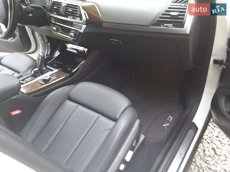 Внедорожник / Кроссовер BMW X3 2018 в Каменец-Подольском