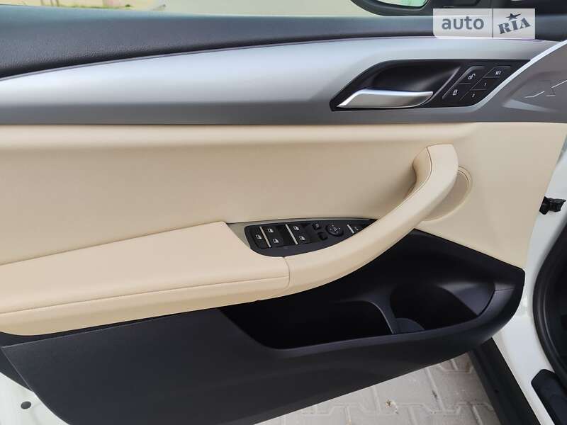 Внедорожник / Кроссовер BMW X3 2018 в Звягеле