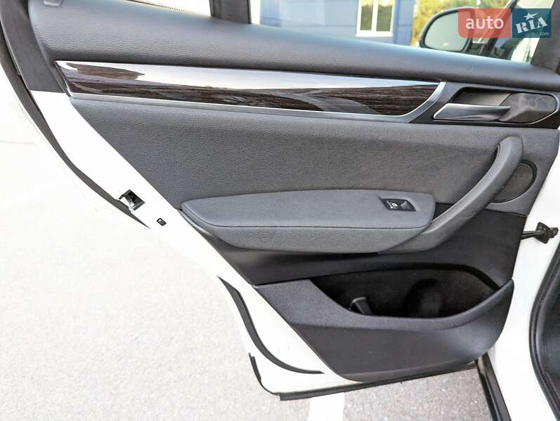 Внедорожник / Кроссовер BMW X3 2017 в Киеве