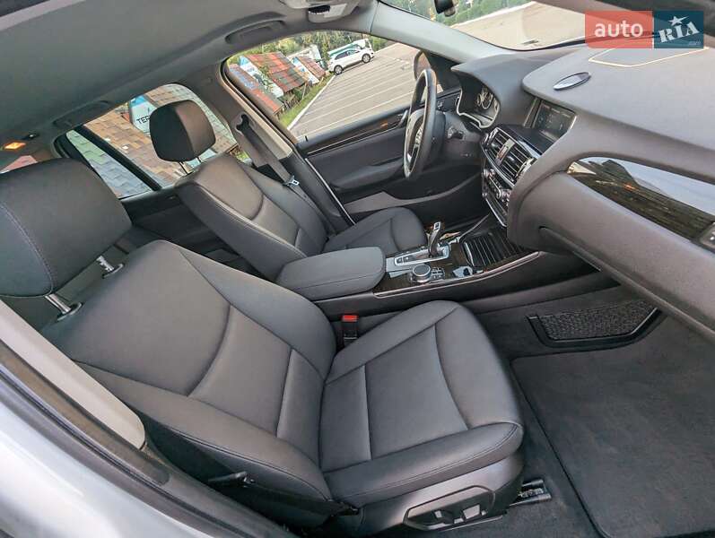 Внедорожник / Кроссовер BMW X3 2017 в Киеве