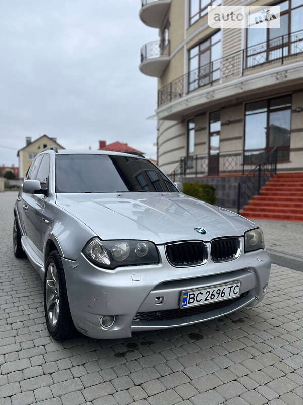 Внедорожник / Кроссовер BMW X3 2004 в Червонограде