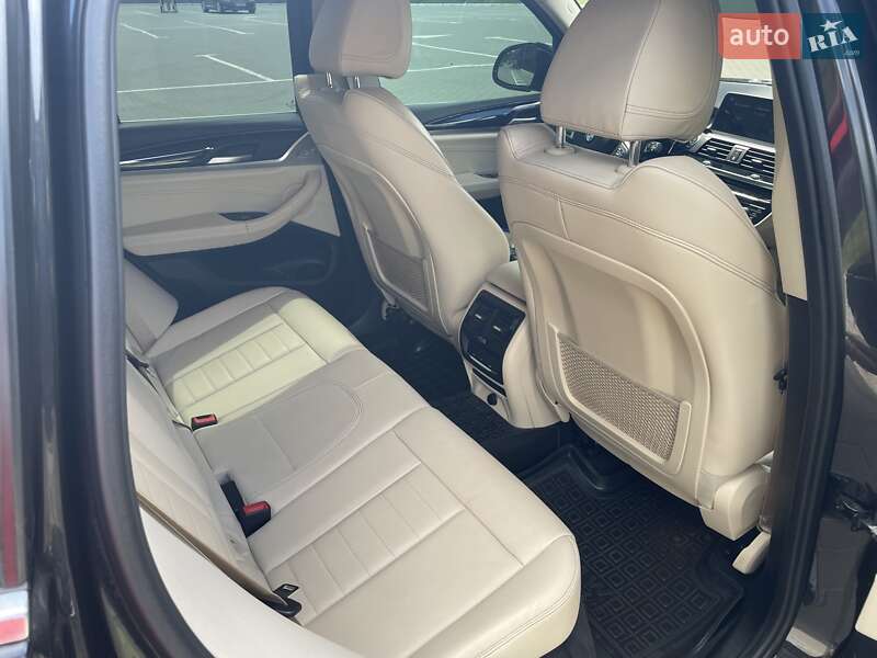 Внедорожник / Кроссовер BMW X3 2018 в Сумах