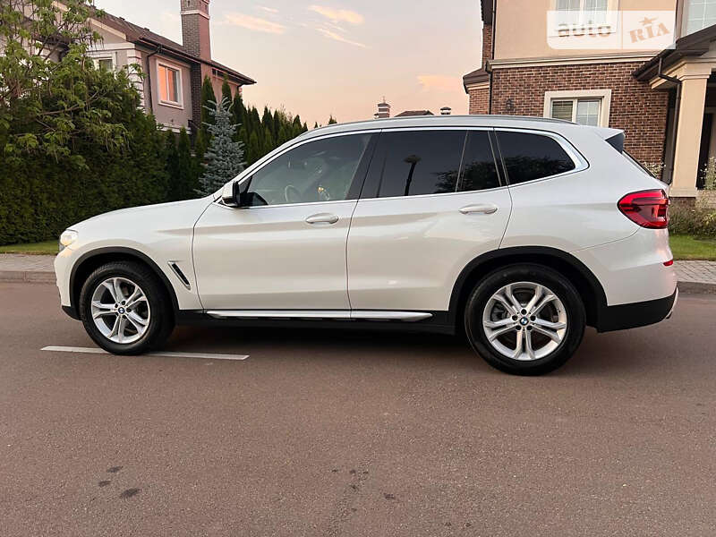 Внедорожник / Кроссовер BMW X3 2019 в Киеве