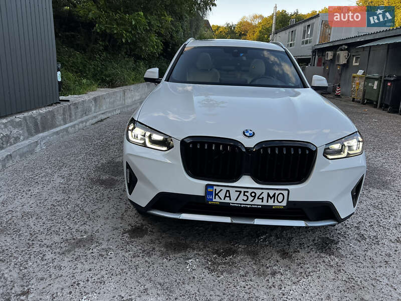Внедорожник / Кроссовер BMW X3 2022 в Киеве