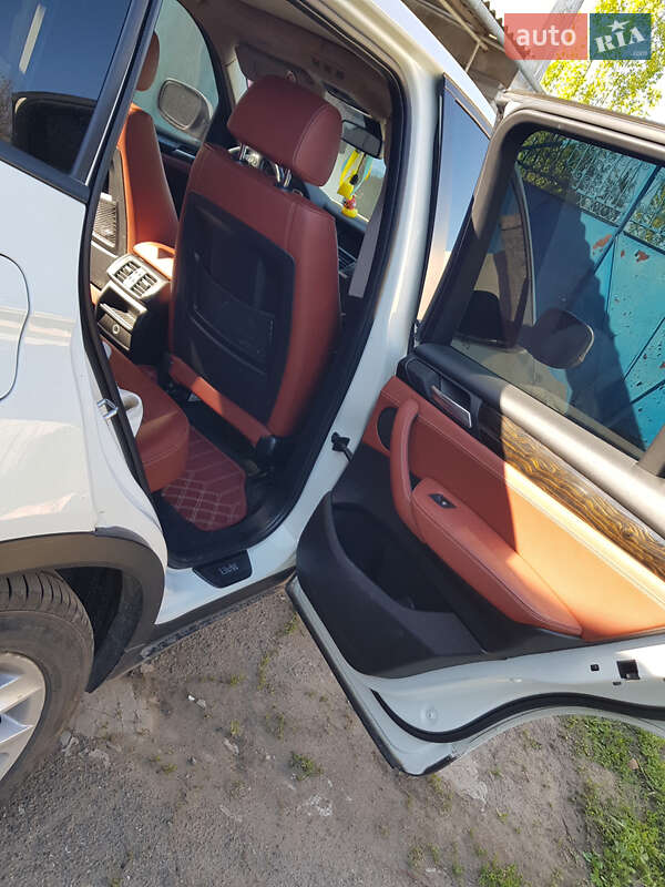 Внедорожник / Кроссовер BMW X3 2013 в Николаеве