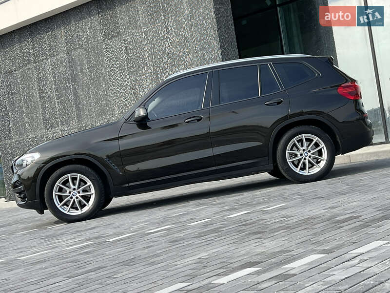 Внедорожник / Кроссовер BMW X3 2018 в Днепре фото 38 Внедорожник / Кроссовер BMW X3 2018 в Днепре