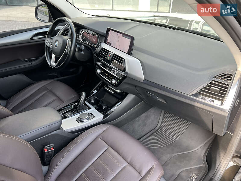 Внедорожник / Кроссовер BMW X3 2018 в Днепре фото 69 Внедорожник / Кроссовер BMW X3 2018 в Днепре