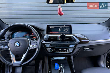 Внедорожник / Кроссовер BMW X3 2019 в 