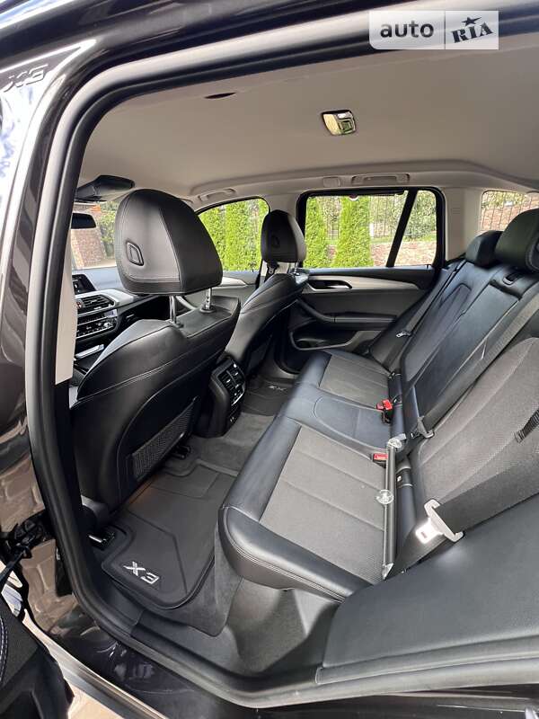 Внедорожник / Кроссовер BMW X3 2019 в Житомире