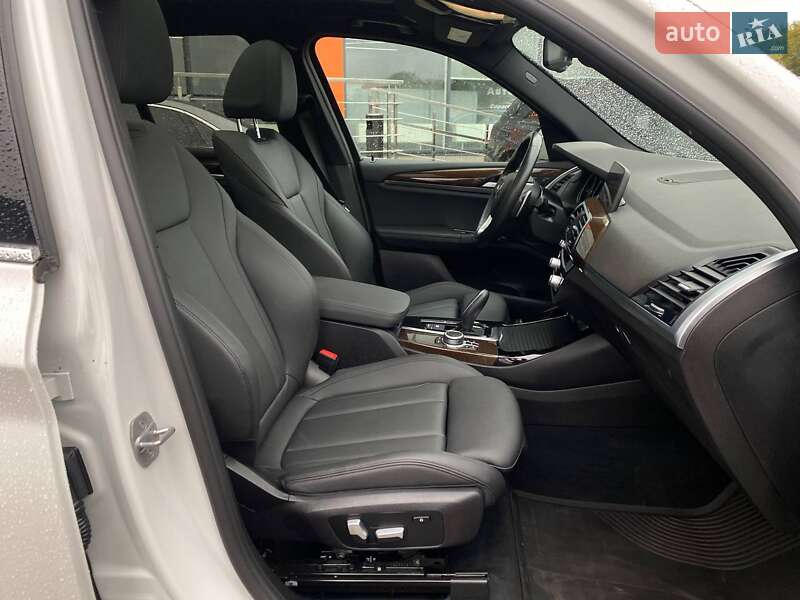 Внедорожник / Кроссовер BMW X3 2020 в Львове