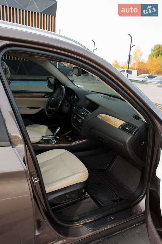 Внедорожник / Кроссовер BMW X3 2012 в Луцке