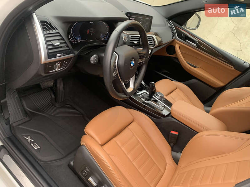 Внедорожник / Кроссовер BMW X3 2021 в Одессе