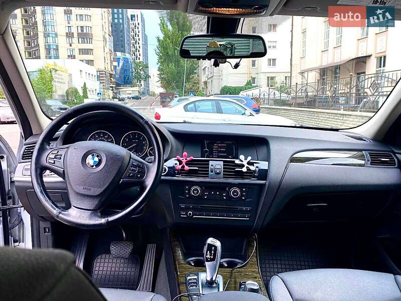 Внедорожник / Кроссовер BMW X3 2014 в Киеве