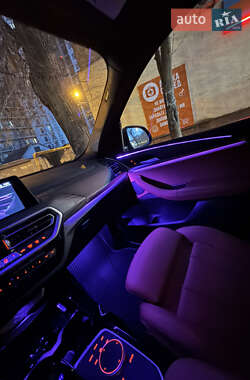 Внедорожник / Кроссовер BMW X3 2021 в 