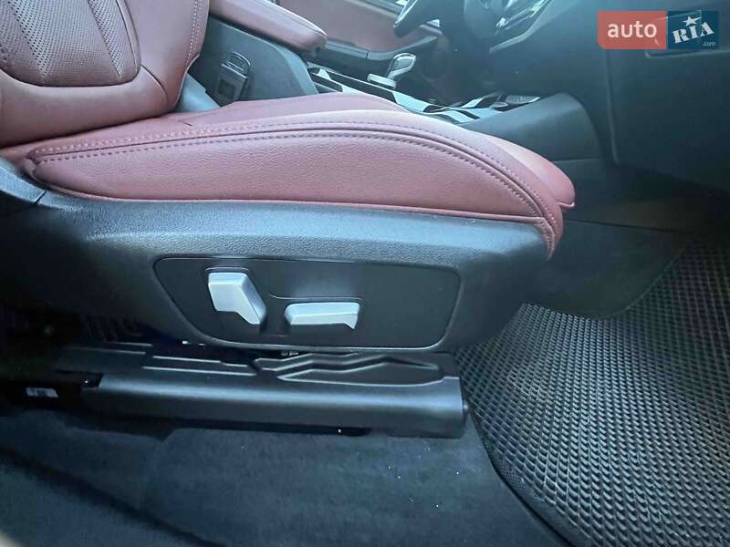 Позашляховик / Кросовер BMW X3 2021 в Ужгороді фото 15 Позашляховик / Кросовер BMW X3 2021 в Ужгороді